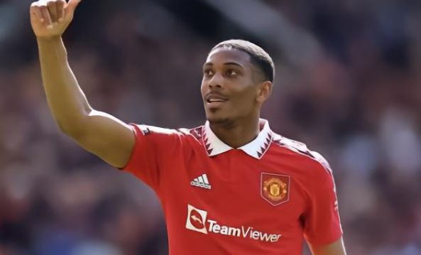 万英镑的高 万英镑的高