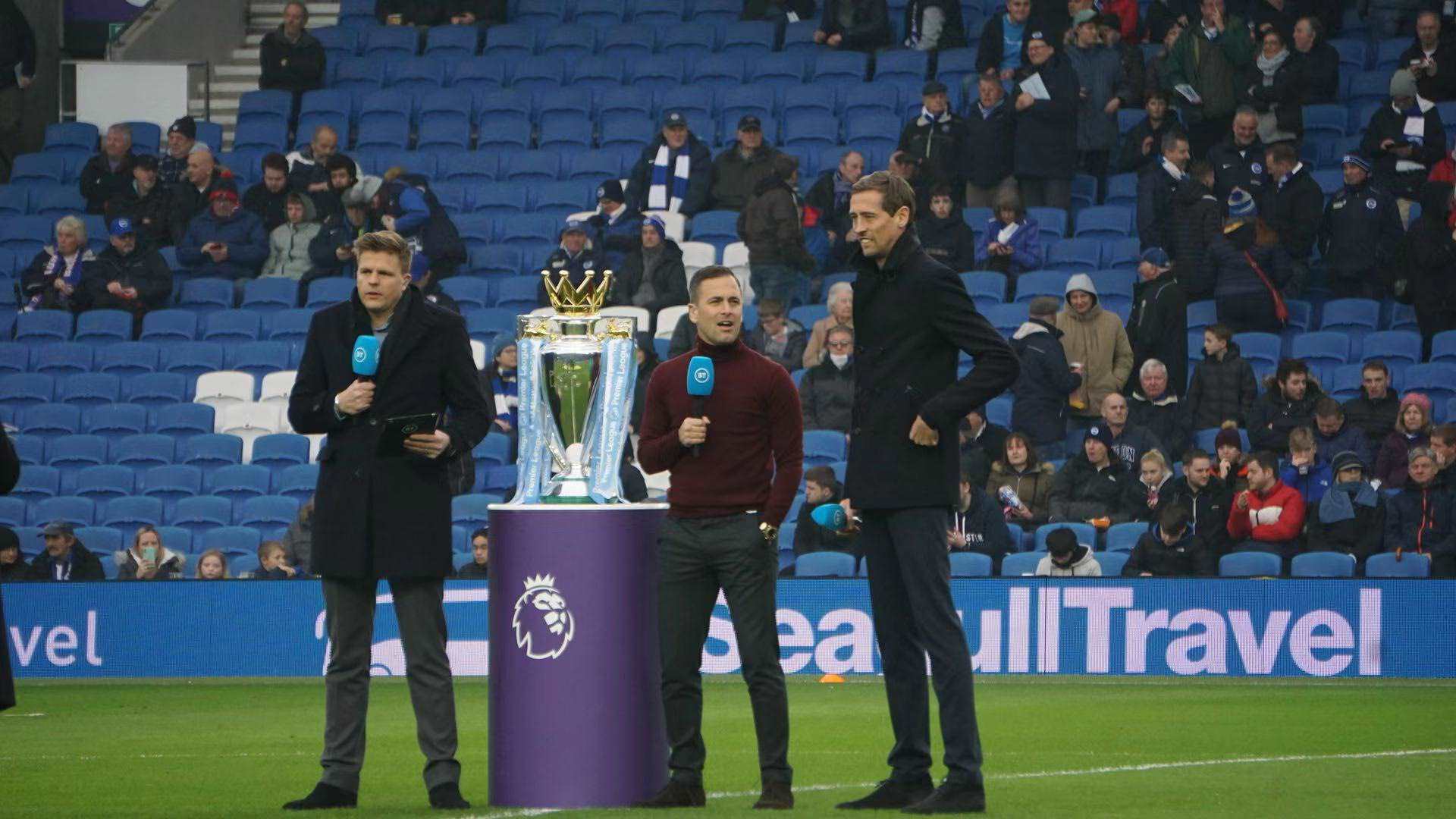 队的战术部 队的战术部